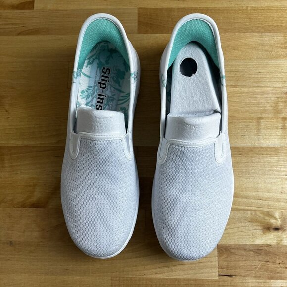 Skechers Sneakers Slip-ins Hands Free GOwalk Travel Fiji Shoes White 8.5 NEW - Picture 2 of 10